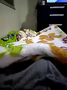 Snapshot of shiiank chatting on August 4, 1:42 am shiiank online show from August 4, 1:42 am
