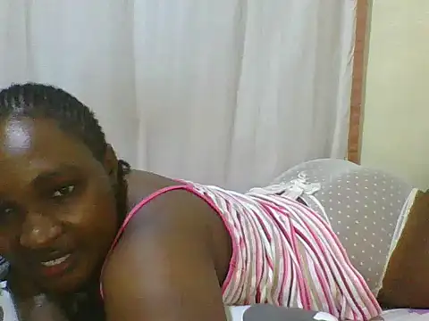 Snapshot of cute_lavenda chatting on October 4, 7:12 pm cute lavenda online show from October 4, 7:12 pm