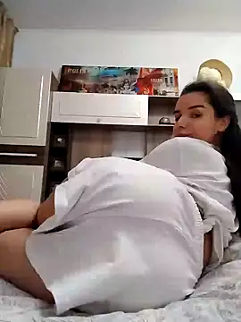 Snapshot of baby_sweet_girl_ chatting on January 9, 2:22 am baby sweet girl online show from January 9, 2:22 am