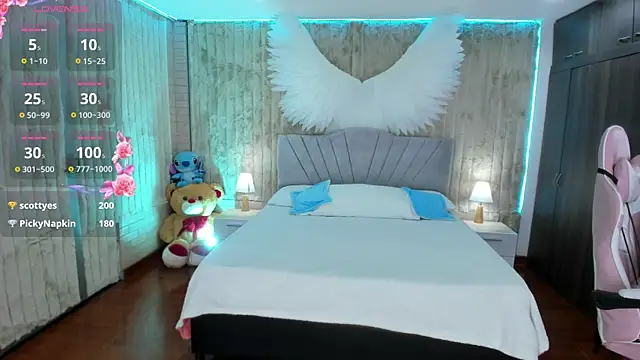 Snapshot of floryn_susana chatting on February 25, 9:24 pm floryn susana online show from February 25, 9:24 pm