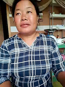 Snapshot of lickmepussy21 chatting on September 20, 7:53 am lickmepussy21 online show from September 20, 7:53 am