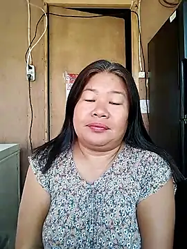 lickmepussy21 online show from April 13, 10:26 pm