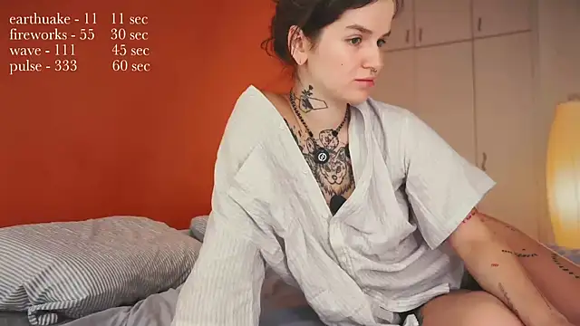 bbambi  online show from May 17, 10:33 am