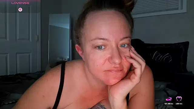 julimonroe online show from November 15, 12:23 pm