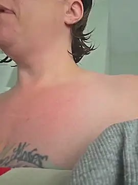 julimonroe online show from June 9, 2:39 pm