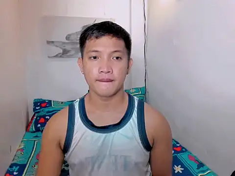 Snapshot of xSebastian19 chatting on October 16, 4:08 pm xSebastian19 online show from October 16, 4:08 pm