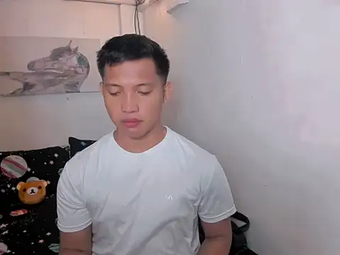 xSebastian19 online show from May 16, 3:47 am