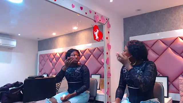 DanielaDuff online show from November 9, 7:56 pm