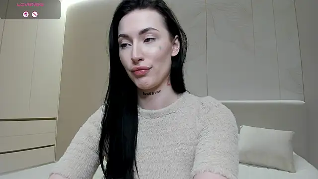 JenniferQueen11 online show from March 11, 4:57 pm