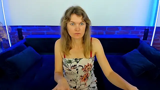 Snapshot of Anabell_xxx chatting on October 5, 5:50 am Anabell xxx online show from October 5, 5:50 am