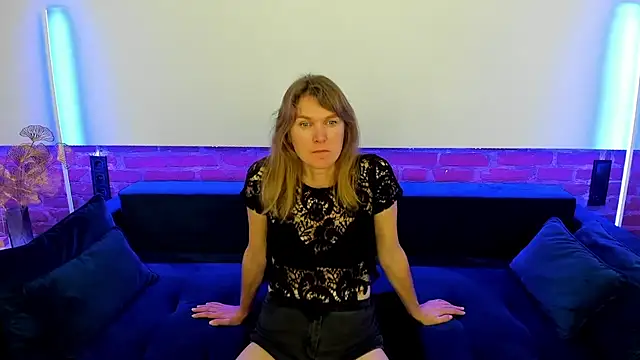 Snapshot of Anabell_xxx chatting on October 13, 3:56 pm Anabell xxx online show from October 13, 3:56 pm