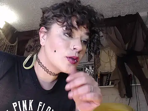 MaxiMillz online show from November 9, 3:38 am