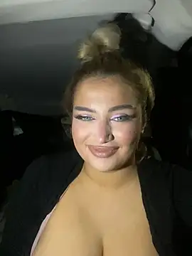 Snapshot of EmiliaPetrova chatting on March 23, 12:26 am EmiliaPetrova online show from March 23, 12:26 am