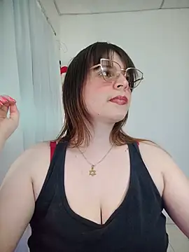 Snapshot of lorenitabella chatting on July 1, 9:25 pm lorenitabella online show from July 1, 9:25 pm