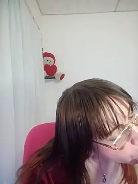 Snapshot of lorenitabella chatting on July 3, 9:05 am lorenitabella online show from July 3, 9:05 am