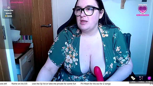 Rebecca Summer online show from March 21, 8:19 am