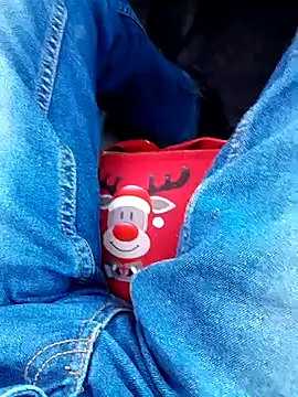 feet toes online show from March 8, 3:24 pm