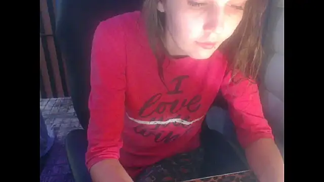 Snapshot of Laco-cO chatting on December 3, 8:17 pm Laco-cO online show from December 3, 8:17 pm