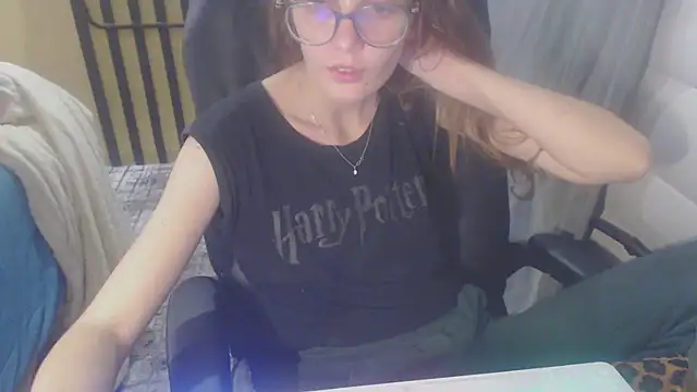 Snapshot of Laco-cO chatting on October 31, 11:06 pm Laco-cO online show from October 31, 11:06 pm