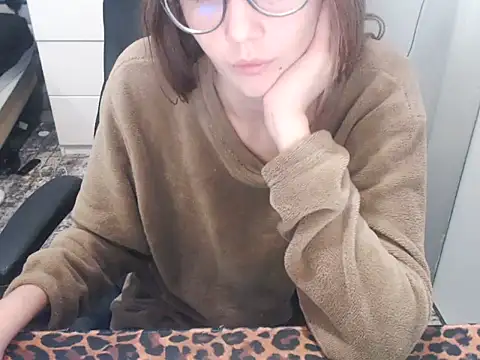 Snapshot of Laco-cO chatting on December 14, 12:49 am Laco-cO online show from December 14, 12:49 am