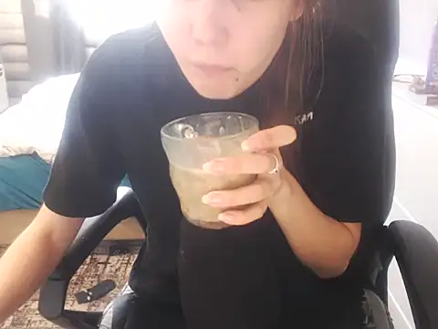 Laco-cO online show from March 18, 4:59 am