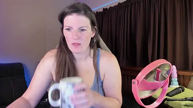 Kelly Carolina online show from December 2, 12:10 pm