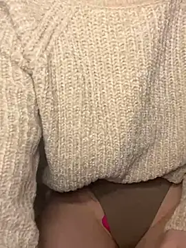 Camilla Railian online show from December 11, 8:39 pm