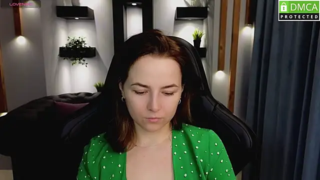 Snapshot of Mira_Mermayd chatting on February 27, 1:05 am Mira Mermayd online show from February 27, 1:05 am