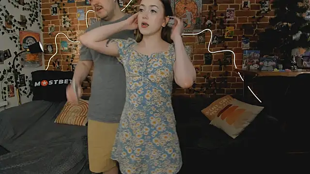 Snapshot of yamy_yamy_yamy chatting on December 28, 1:28 pm yamy yamy yamy online show from December 28, 1:28 pm