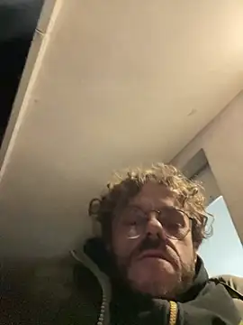 Dirtywheels online show from January 16, 11:59 pm