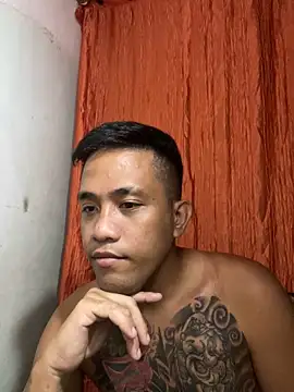 Snapshot of Thyler08 chatting on March 3, 9:11 am Thyler08 online show from March 3, 9:11 am