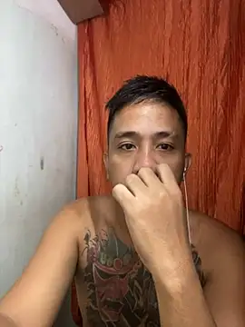 Snapshot of Thyler08 chatting on March 20, 6:08 am Thyler08 online show from March 20, 6:08 am