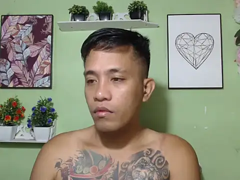 Snapshot of Thyler08 chatting on September 27, 5:12 am Thyler08 online show from September 27, 5:12 am