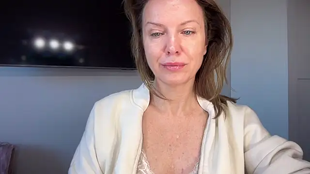 RachellAmazing online show from September 17, 6:26 am