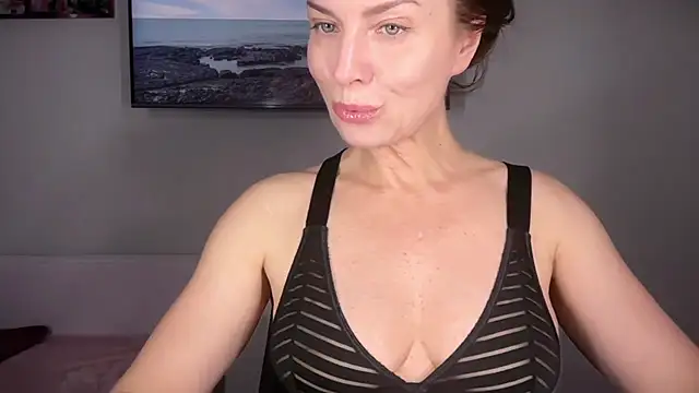 RachellAmazing online show from July 30, 6:29 pm