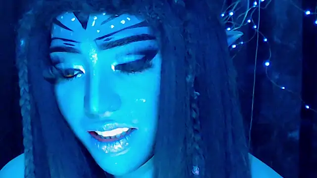 Snapshot of xPATRICIA_ARDEN_AVATAR chatting on November 6, 8:37 am xPATRICIA ARDEN AVATAR online show from November 6, 8:37 am