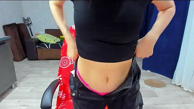 Snapshot of c_arina_x chatting on January 24, 11:23 pm c arina x online show from January 24, 11:23 pm