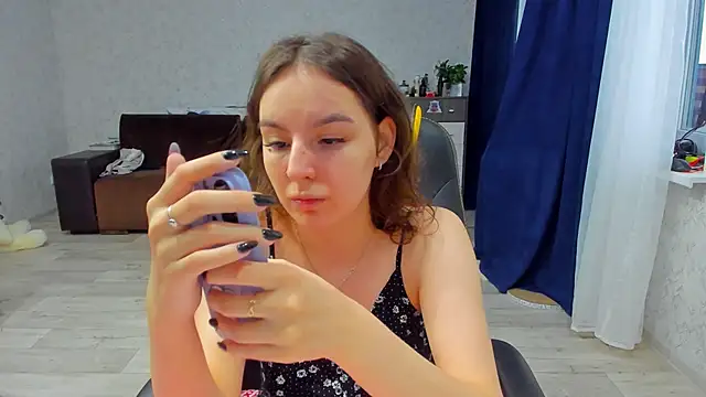 Snapshot of c_arina_x chatting on February 2, 5:10 am c arina x online show from February 2, 5:10 am