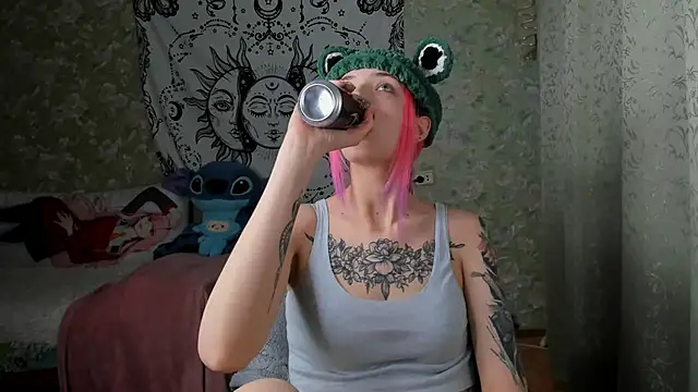 Snapshot of Cutie_Adelia chatting on March 4, 11:51 am Cutie Adelia online show from March 4, 11:51 am