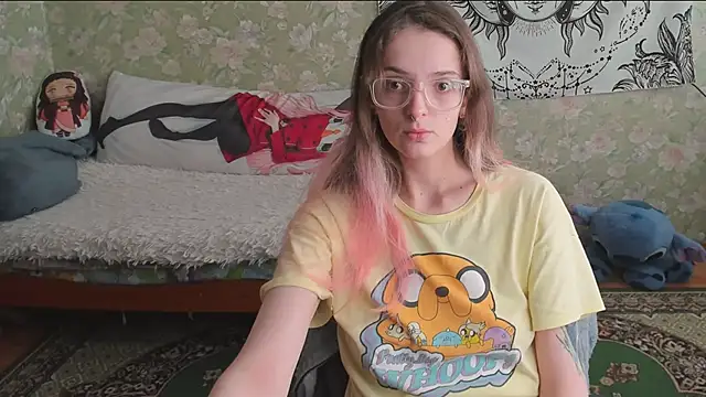 Cutie Adelia online show from May 15, 10:33 am