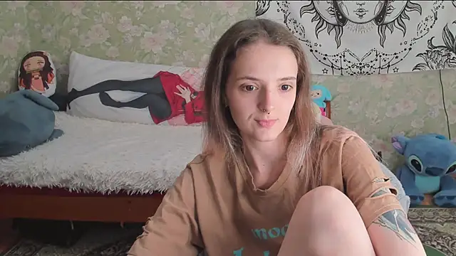 Snapshot of Cutie_Adelia chatting on July 17, 8:21 am Cutie Adelia online show from July 17, 8:21 am