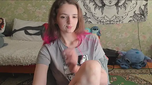 Snapshot of Cutie_Adelia chatting on July 28, 11:50 am Cutie Adelia online show from July 28, 11:50 am