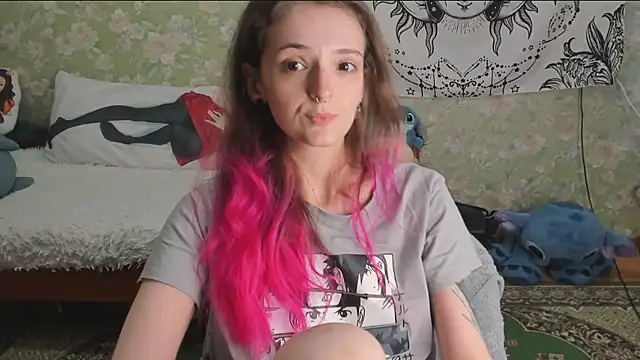 Snapshot of Cutie_Adelia chatting on July 28, 2:13 pm Cutie Adelia online show from July 28, 2:13 pm