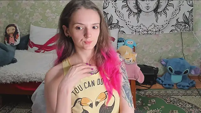Snapshot of Cutie_Adelia chatting on July 29, 10:24 am Cutie Adelia online show from July 29, 10:24 am