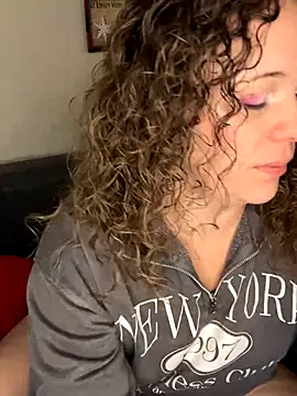 AuroraSummers online show from December 17, 3:51 pm