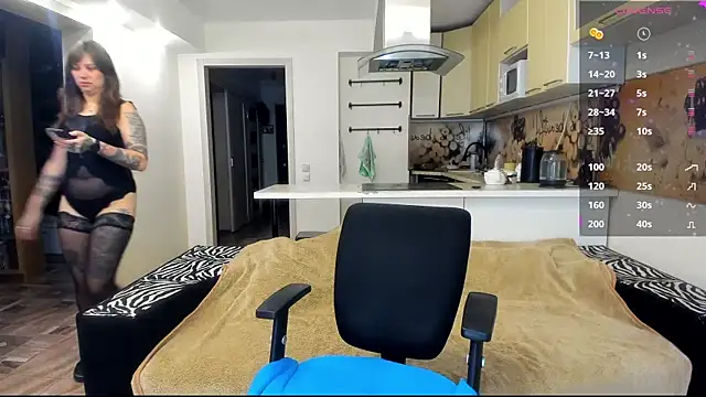 StacyTigerr online show from October 14, 4:08 pm