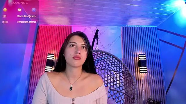 brenda moris01 online show from June 12, 9:35 pm