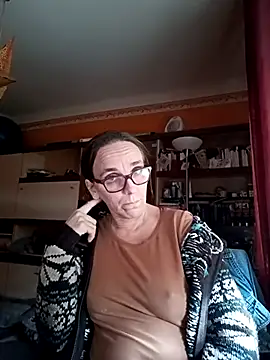 Dettybitch40 online show from October 9, 1:31 pm