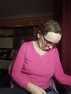 Dettybitch40 online show from December 20, 7:32 pm