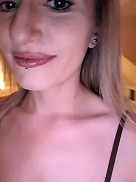 GangBangKitty online show from November 14, 4:17 pm